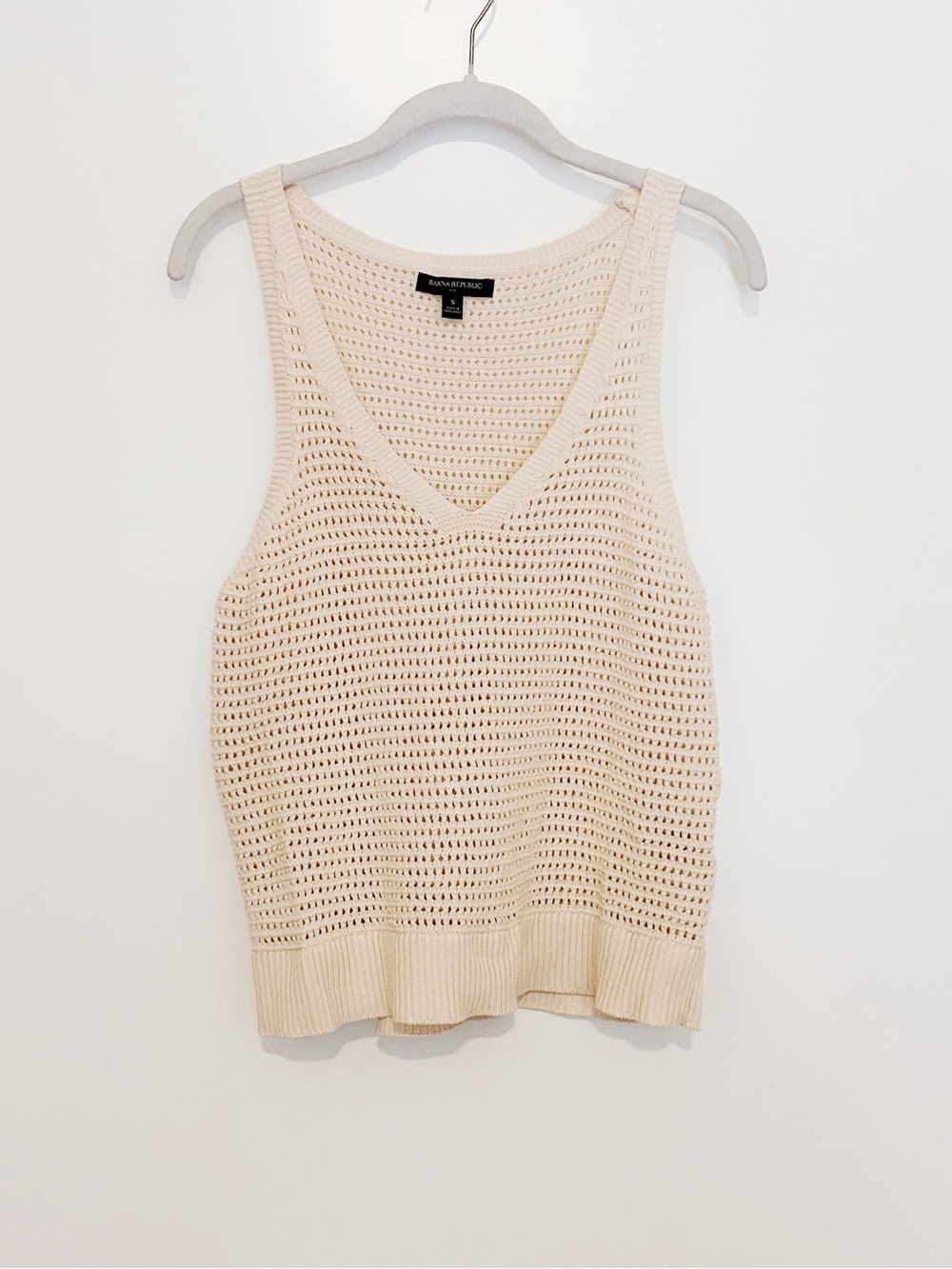 🍉 Banana Republic Factory Crochet Tank